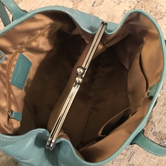 Coach - Picture 7 of 8